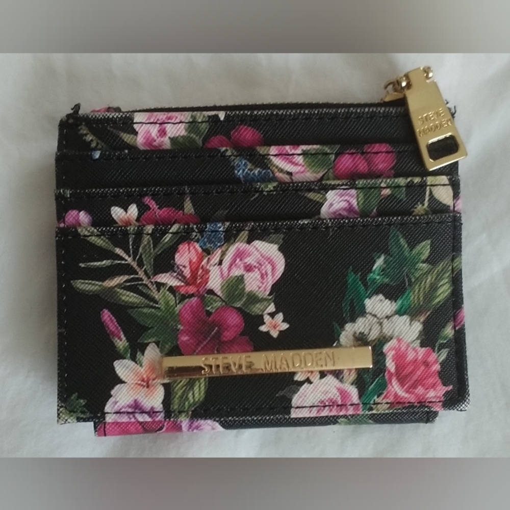 Steve Madden Hayden Wallet, Floral Print,one size